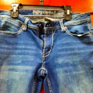 Jeans for women. Size 6 waist 28. $15